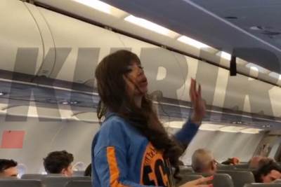  Miljana Kulić napravila haos na avionu i svađala se sa stjuardesama 