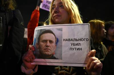  Udovica Navaljnog tvrdi da je otrovan novičokom 