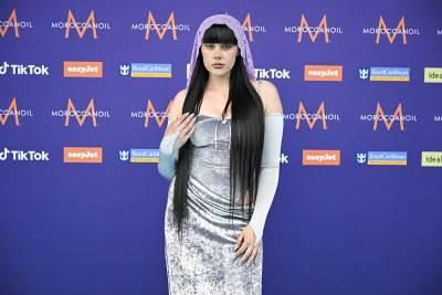  Teya Dora se oglasila pred večerašnji natup na Evroviziji 