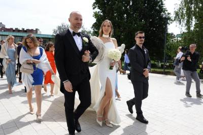 Aleksandra Prijović pevala na svadbi Ace Sofronijevića 