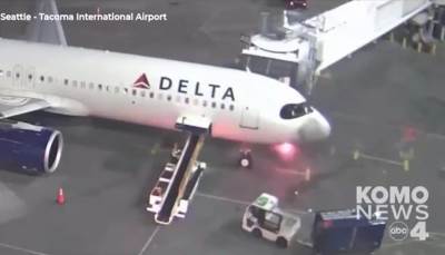  Zapaljen nos Delta erbasa na aerodromu u Sijetlu 