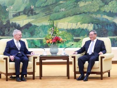  Kineski premijer sastao sa delegacijom iz Velike Britanije 