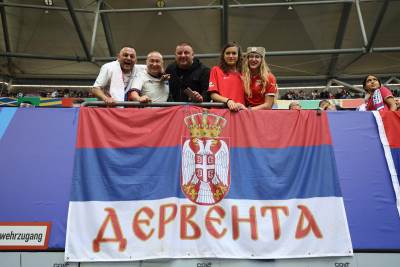  Đani pokazao kako navija za reprezentaciju Srbije uživo iz Nemačke 