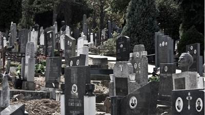  U Beogradu sahranjuju i po mraku 