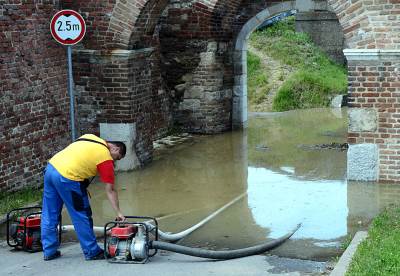  Poplave u Kotežu i Borči - Dezinfecija uskoro gotova 