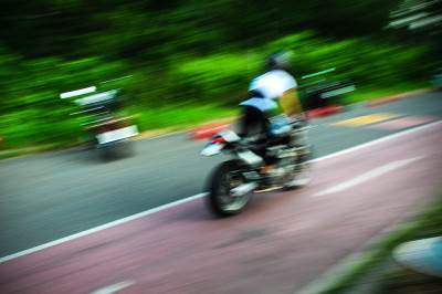  Nesreća kod Goražda, motociklista pokosio devojčice 