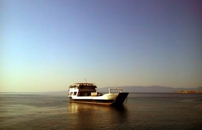  Crno more - Prevrnuo se izletnički brodić sa 55 putnika 