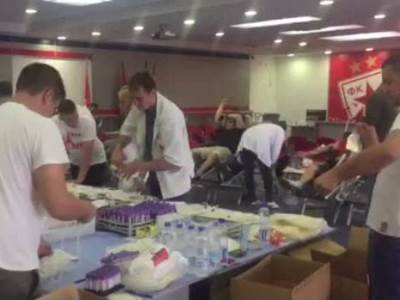  crvena zvezda davanje krvi dobrovoljno humanitarna akcija pomoc ugrozenima  