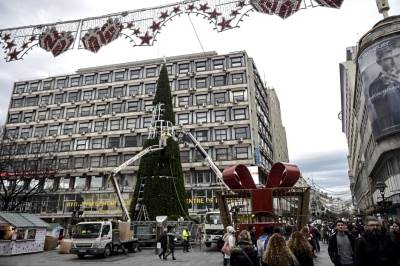 Beograd - Odbačena krivična prijava povodom novogodišnje jelke 