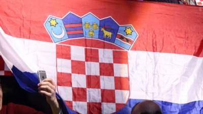  Šešelj gazio hrvatsku zastavu, ambasadorka Srbije odbila protestnu notu 