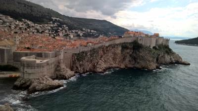  Dubrovnik - kukasti krst na terenu za mali fudbal 