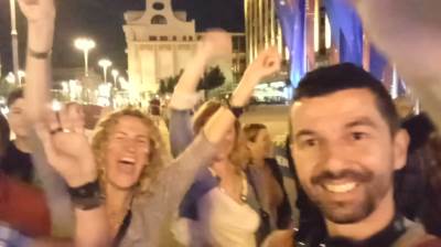  Atmosfera u Moskvi posle plasmana Rusije u osminu finala: Ludilo na ulicama (VIDEO) 