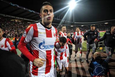  Vujadin Savić zvanično prešao u APOEL 