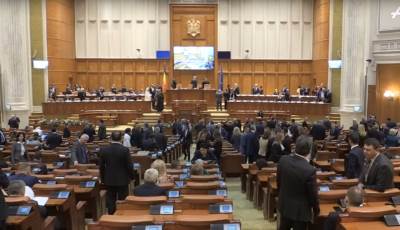  Pala rumunska vlada! Ne prestaju politički potresi  