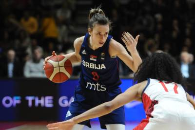  UŽIVO: Srbija – SAD Ženska košarkaška reprezentacija Srbije započela je borbu za Olimpijske igre. 