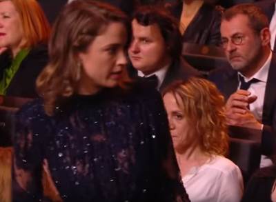 Roman Polanski glumica napustila dodelu nagrada zbog nagrade Romanu Polanskom 