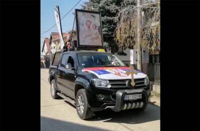  Korona virus u Srbiji najnovije vesti popa blagosilja iz automobila 