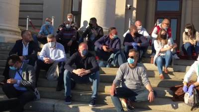 Protest opozicije ispred Skupštine Srbije Beograd 