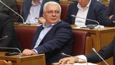  EX- YU- Crna gora - Andrija Mandić podneo ostavku na poslaničku funkciju 