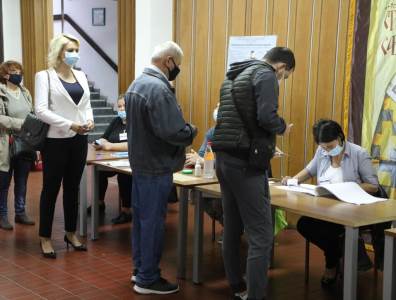  Izbori u Srbiji se ponavljaju na 234 mesta Crta neće imati posmatrače 