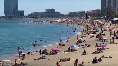 Barselona korona virus prepune plaže snimci 