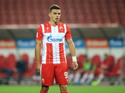  Fudbaler Crvene zvezde Nikola Krstović ima koronu mlada reprezentacija Crne Gore 