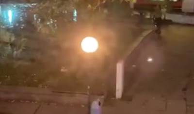  teroristicki napad sinagoga bec ranjavanje policajca video 