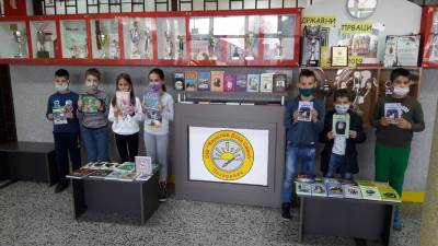 telekom srbija donacija knjige škole u srbiji poklon pokrećemo pokretače pokrećemo znanje 