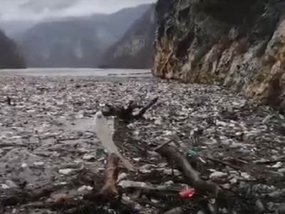  drinsko jezero smece ekoloska katstrofa otpad video 