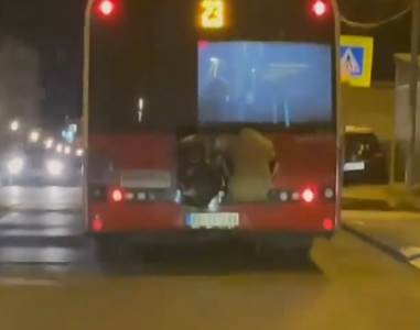  deca voznja autobusom beograd 23 skojevsko vidikovac zakaceni  