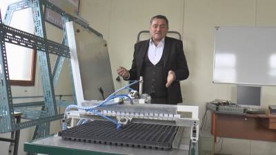  srpski patent masine automatsko usejavanje profesor studenti cacak foto 