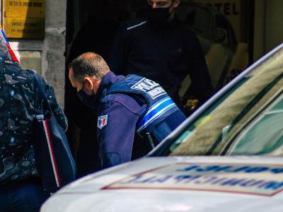  francuska napad izbodena policajka u policijskoj stanici 